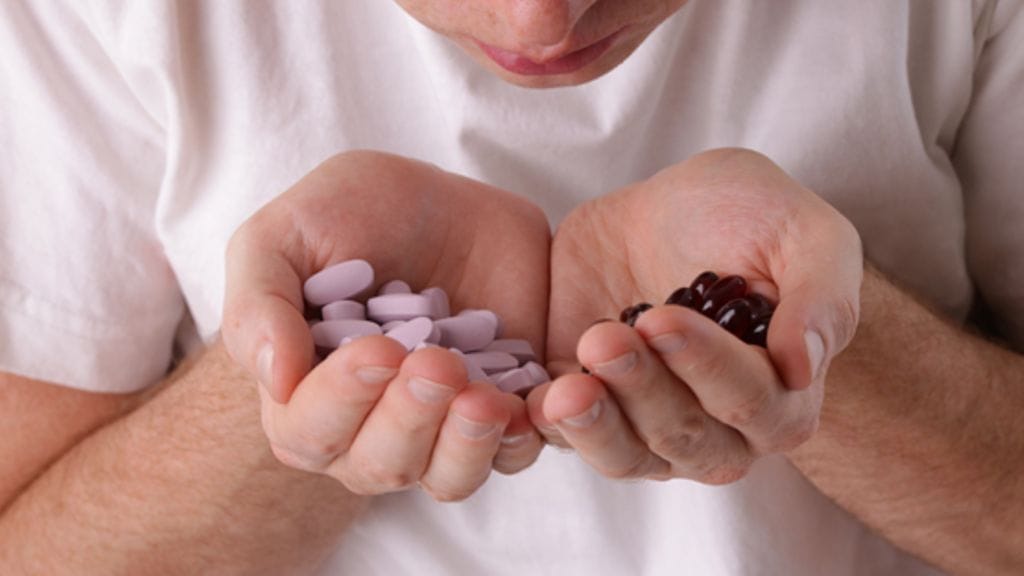 Masennuslääkkeet ovat tehottomia, kritisoi Antti Heikkilä.