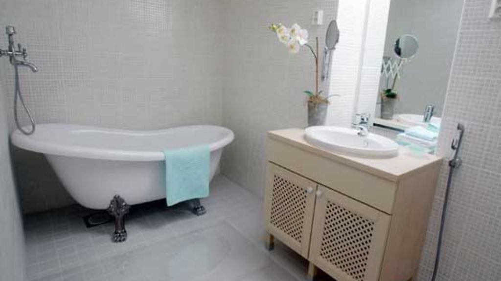 Väärin rakennetussa tai huolletussa märkätilassa voi muhia pommi.