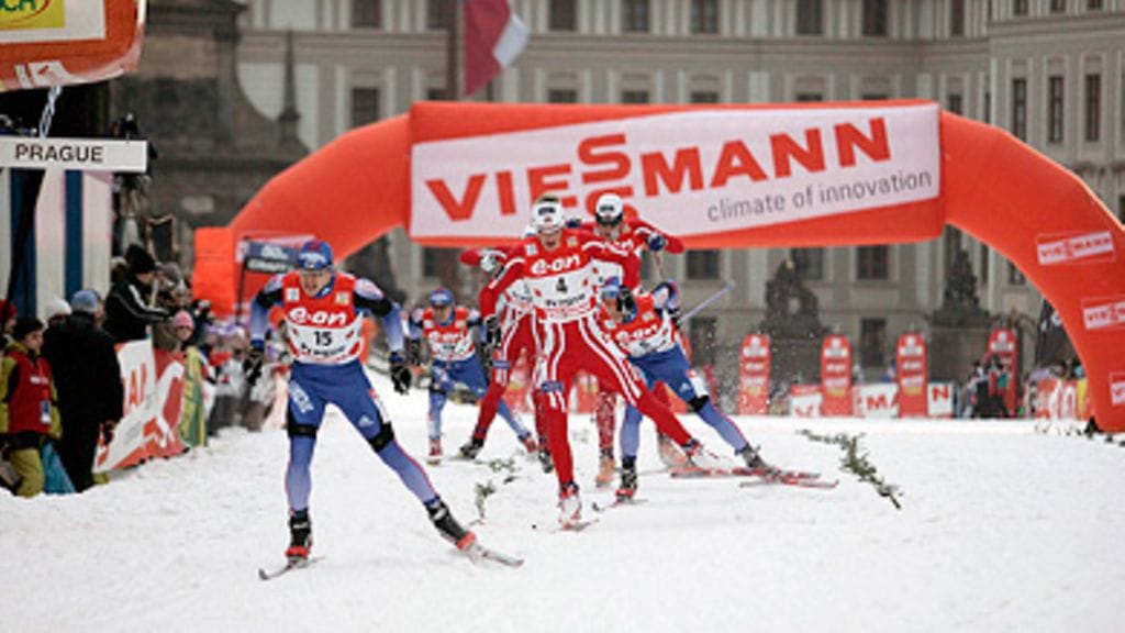 Nikolai Morilov voitti miesten sprintin A-finaalin Prahassa hiihdetyssä Tour de Skin osakilpailussa.