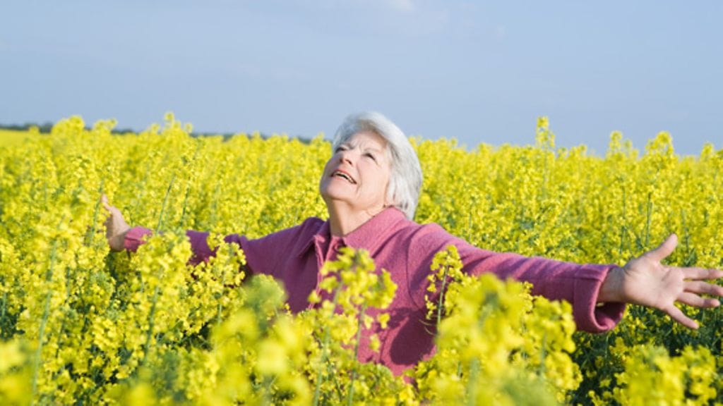 Sairaus ei ole murtanut Irmelin elämäniloa. Kuvituskuva, kuvan henkilö ei liity haastatteluun.