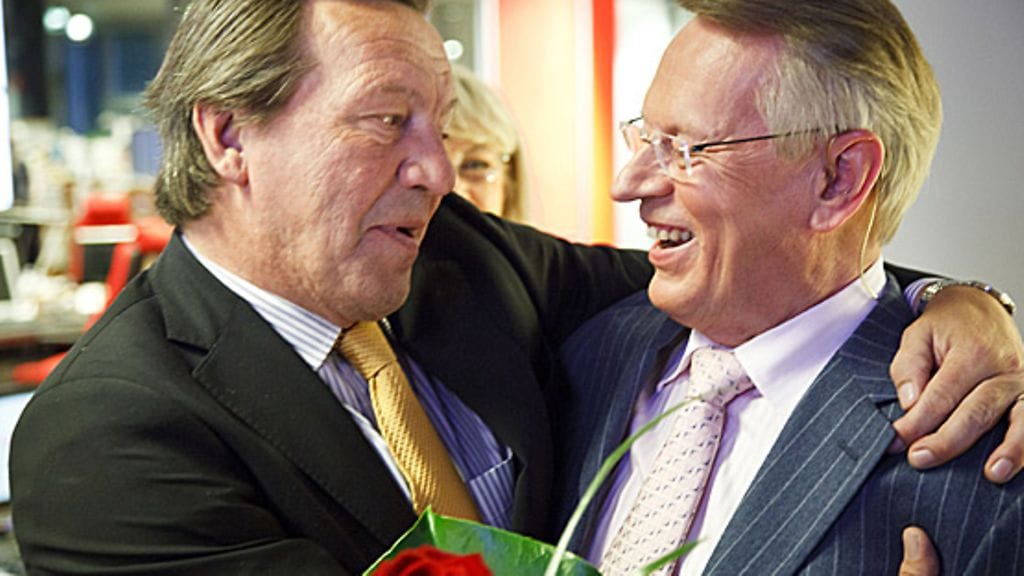 MTV:n toimitusjohtaja Pekka Karhuvaara ja Urpo Martikainen