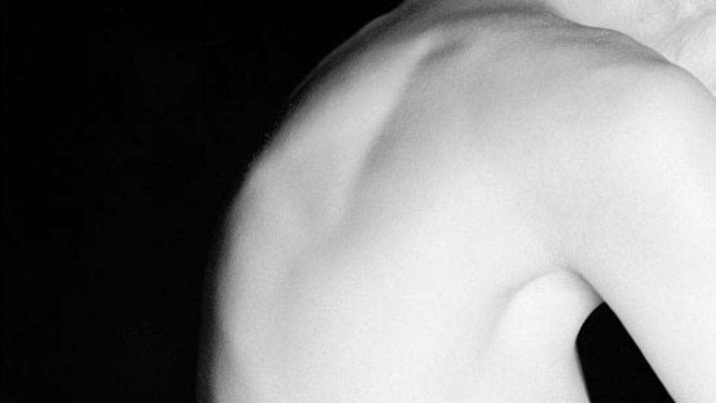 Jos osteoporoosia ei pysäytetä, selkäranka alkaa painua kasaan.