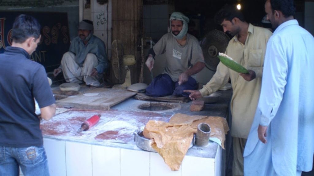 Paikallinen kadunvarsileipomo.