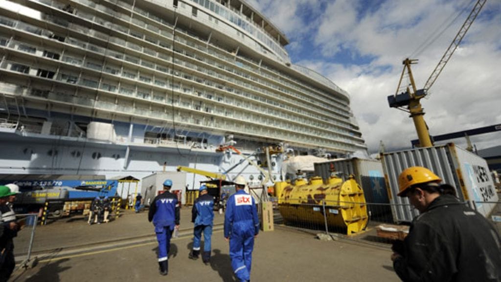 Risteilymarkkinat ovat kasvaneet Euroopassa 7–8 prosenttia vuodessa. Kuvassa Allure of the Seas STX Finlandin Turun telakalla vuonna 2010.