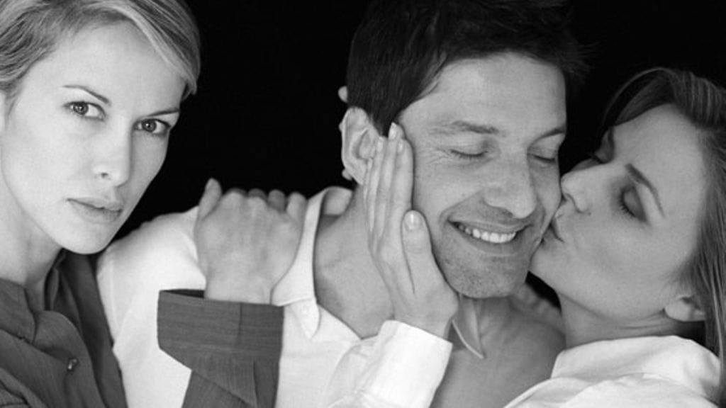 Ihastuminen uuteen on luonnollista pitkän suhteen aikana.