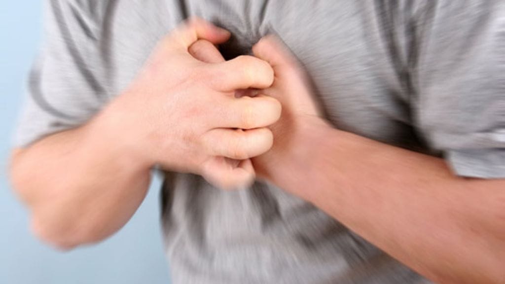 Kun rytmihäiriöstä otetaan sydänfilmi eli EKG sen ollessa päällä, vaiva pystytään diagnosoimaan.