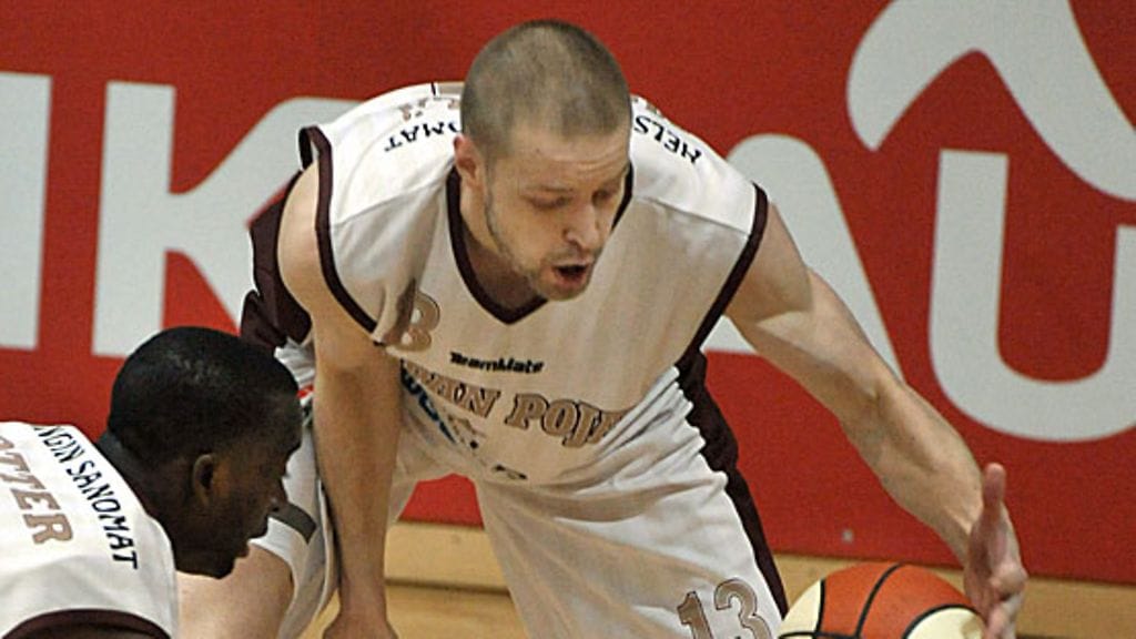 Hanno Möttölä runkosarjan päätöskierroksella. Kuva: Kimmo Mäntylä/LEHTIKUVA.