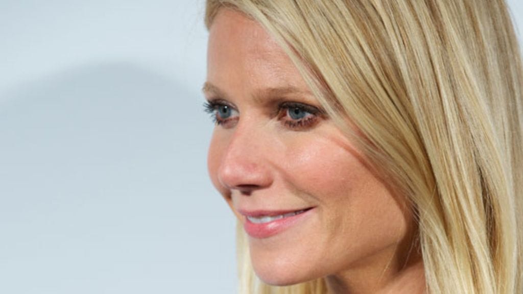 Gwyneth Paltrow kaunistautuu luomun avullla.