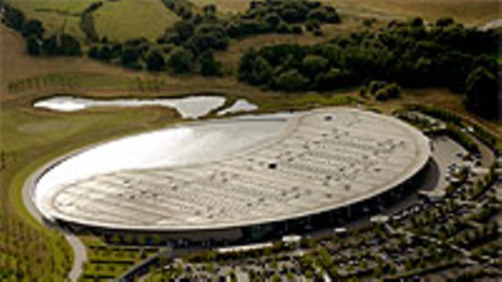 McLaren Technology Centre (Kuva: Team McLaren Mercedes)