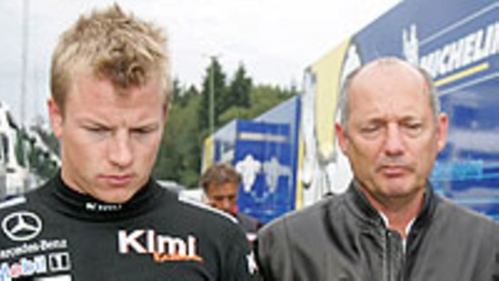 Kimi Räikkönen ja Ron Dennis (Kuva: Mark Thompson/Getty Images)