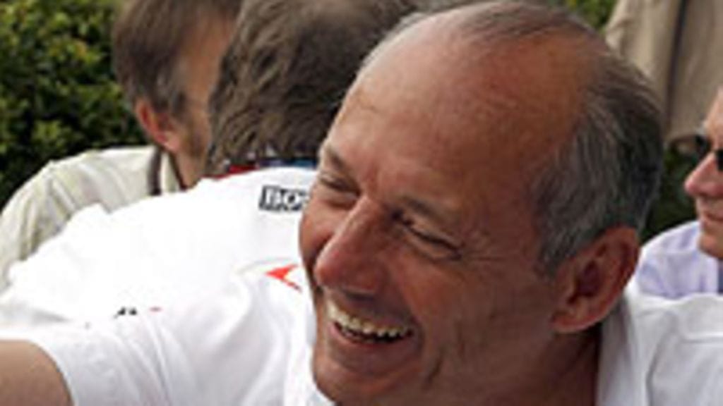 Ron Dennis, kuva: EPA/GERO BRELOER