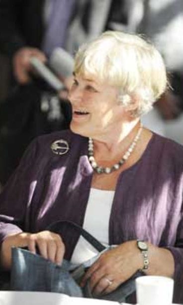 Elisabeth Rehn ei ole koskaan pyrkinyt miesmäiseen johtajuuteen.