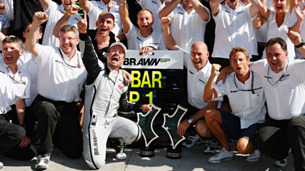 BrawnGP:n väki juhlii Barrichellon voittoa, Photo: Mark Thompson Getty Images Sport