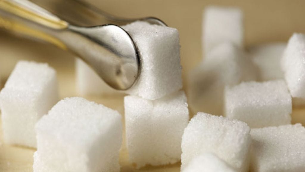 Sokeri sotkee välttämättömien rasvahappojen toimintaa.