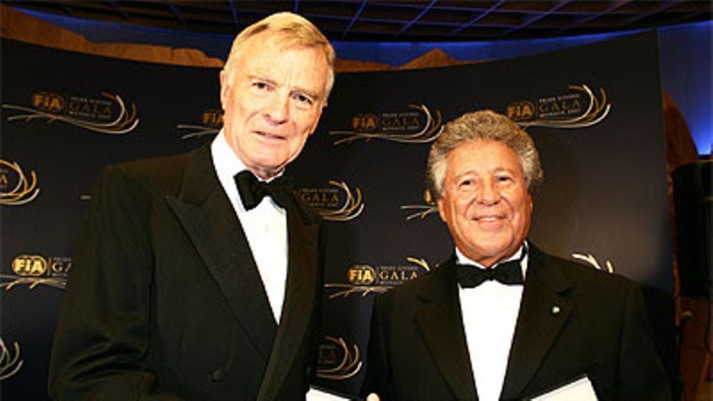 Mario Andretti (oik.) ja FIA:n puheenjohtaja Max Mosley, kuva: FIA