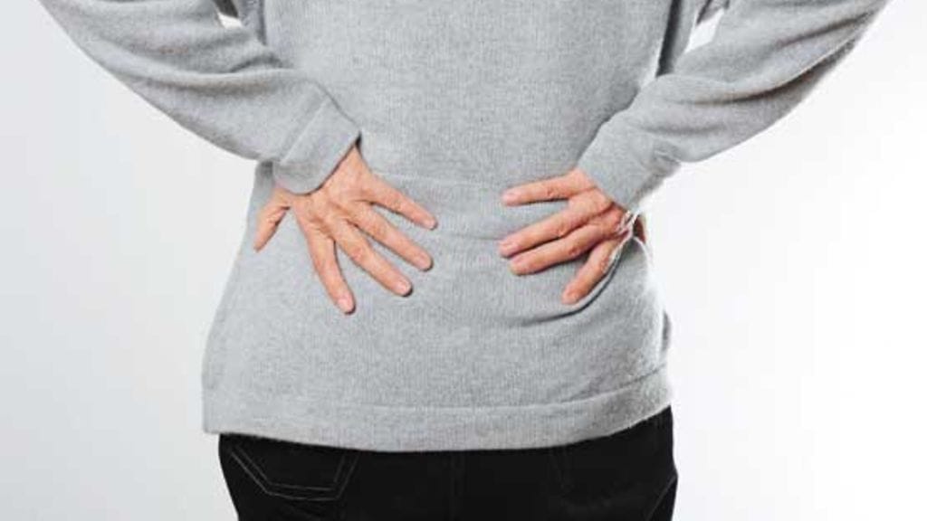 Sadun kävelyasento vääristyi nivelrikon myötä.