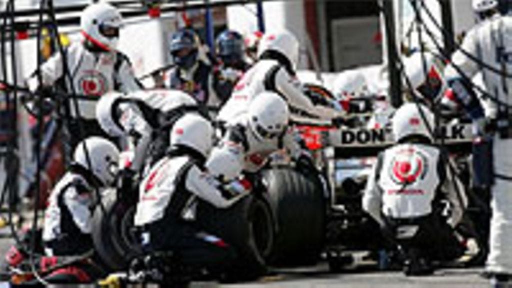 Jenson Button varikolla, kuva: Honda