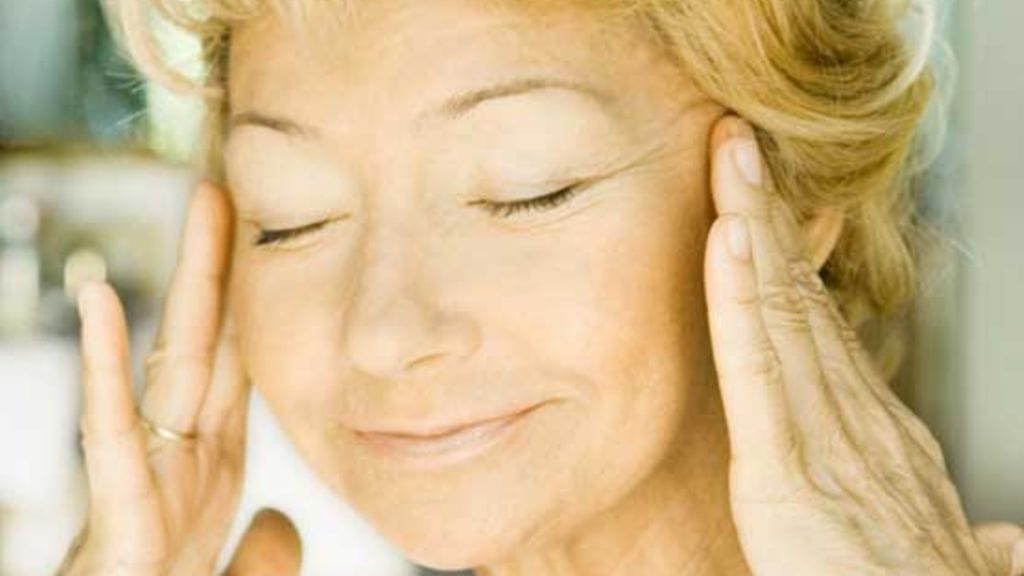 Akupunktio toimii kasvojen rentouttamisessa.