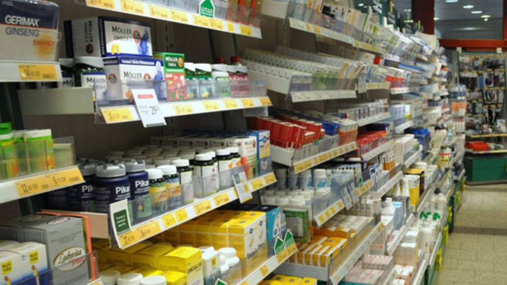 Fimea on perunut Lahden Renkomäen apteekkarin apteekkiluvan.