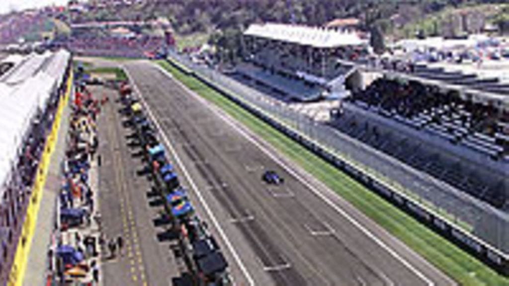 Näkymä Imolan F1-radalta, photo: Antti Puskala