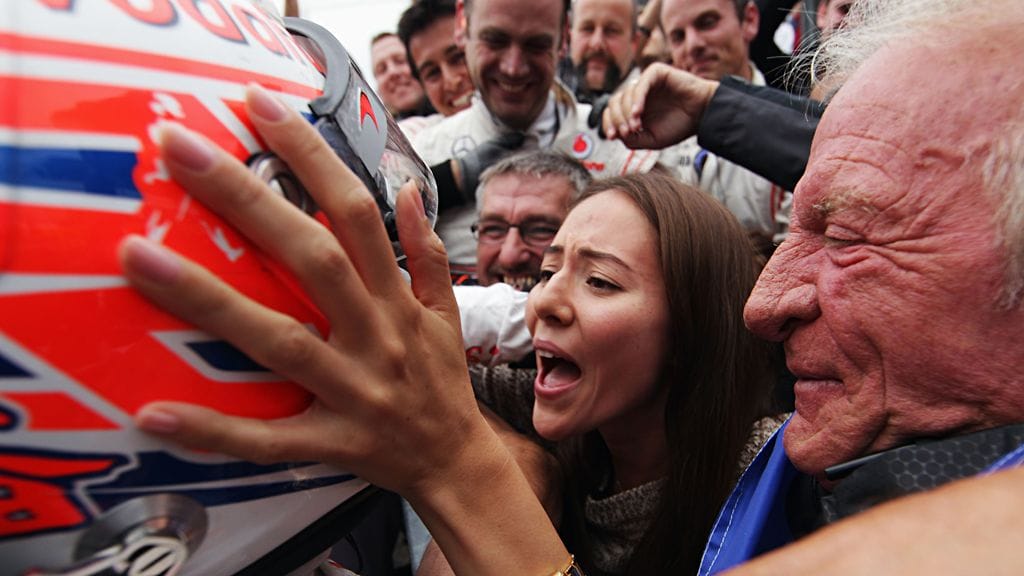 Jenson Button ja Jessica Michibata