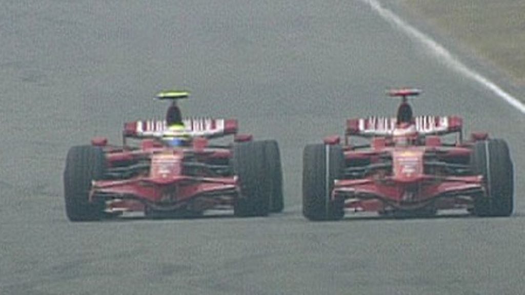 Felipe Massa ohittaa Kimi Räikkösen, kuva: MTV3