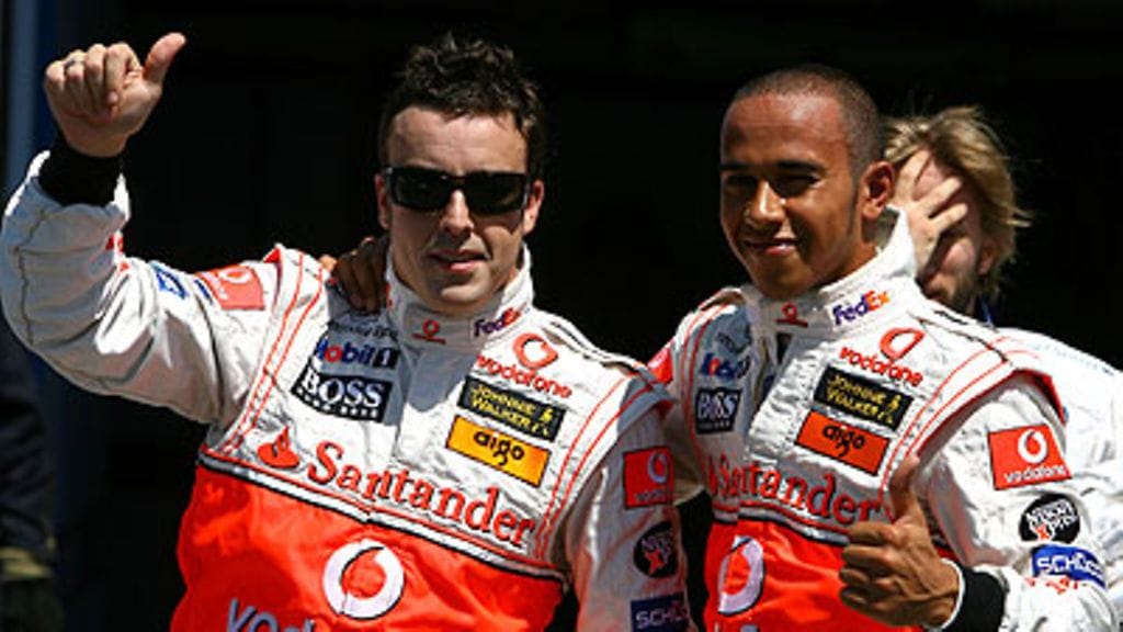 Fernando Alonso ja Lewis Hamilton, kuva: Paul Gilham/Getty Images