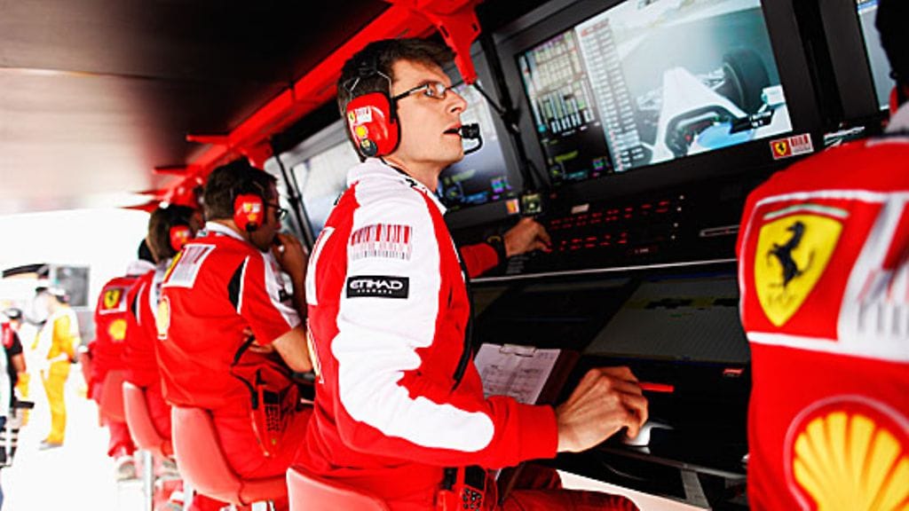 Tämä mies (Chris Dyer) nimettiin syylliseksi varikkomokaan.