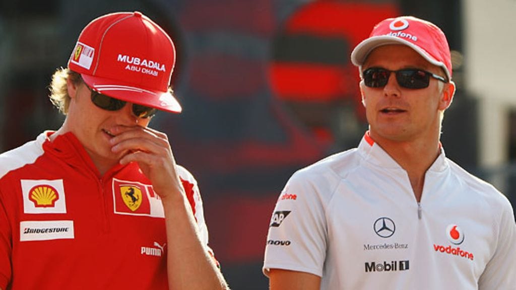 Kimi Räikkönen ja Heikki Kovalainen viihtyivät yhdessä F1-varikolla viime vuonna.