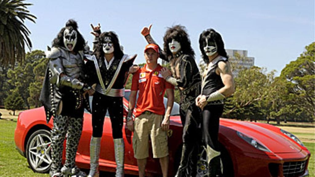 Kimi Räikkönen ja Kiss, kuva: FERRARI HANDOUT / Epa