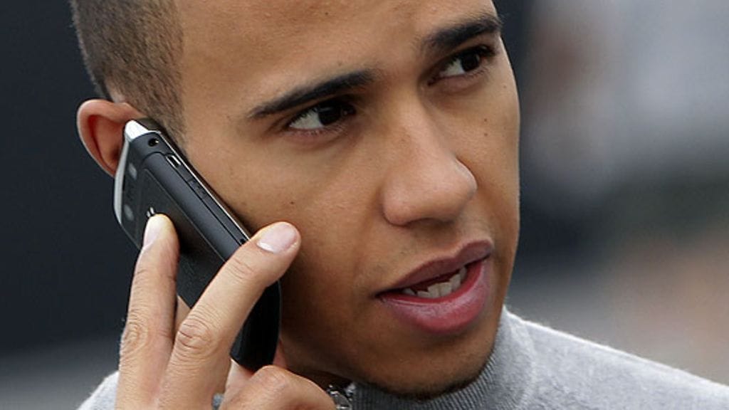 Lewis Hamilton (Kuva: EPA/VALDRIN XHEMAJ)