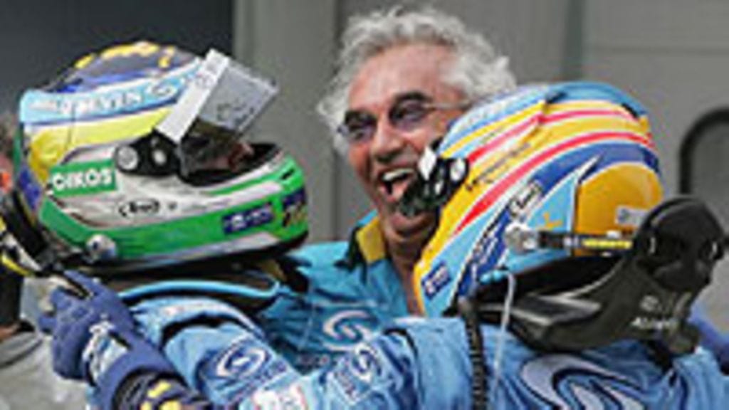 Giancarlo Fisichella, Flavio Briatore, Fernando Alonso, kuva: Mark Thompson