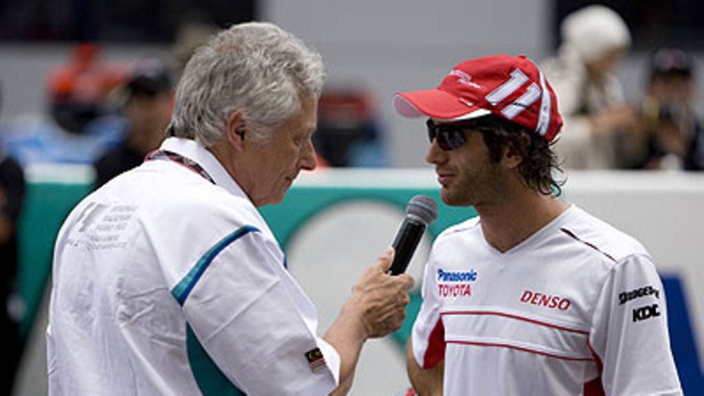 Jarno Trullia haastatellaan, kuva: Toyota