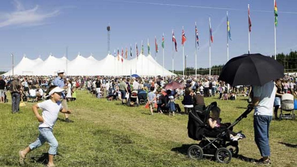 Suviseurat järjestetään joka vuosi. Kuvan henkilöt eivät liity haastatteluun.