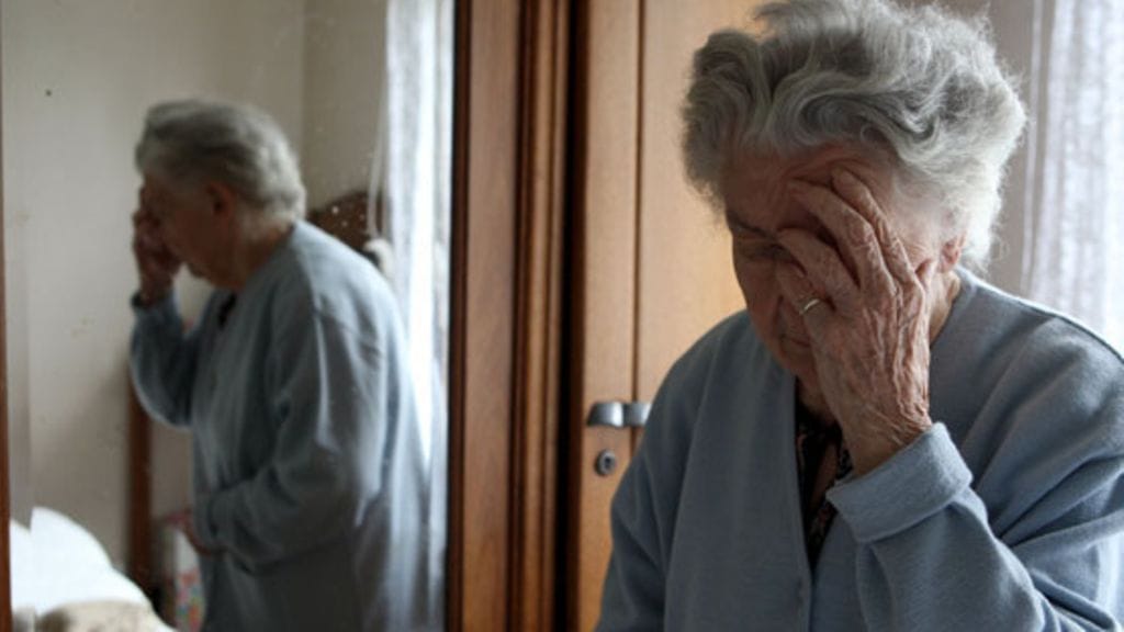 Vaikuttavatko ympäristotekijät Alzheimerin etenemiseen? Kuvituskuva.