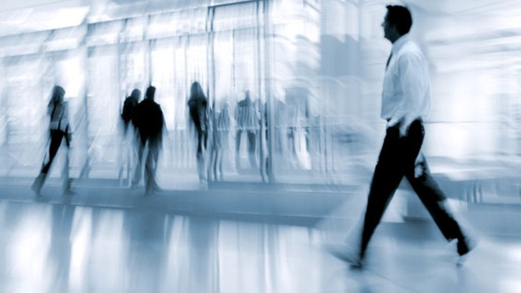 Unissakävelijä saattaa harhautua kotinsa ulkopuolellekin. Kuvituskuva.