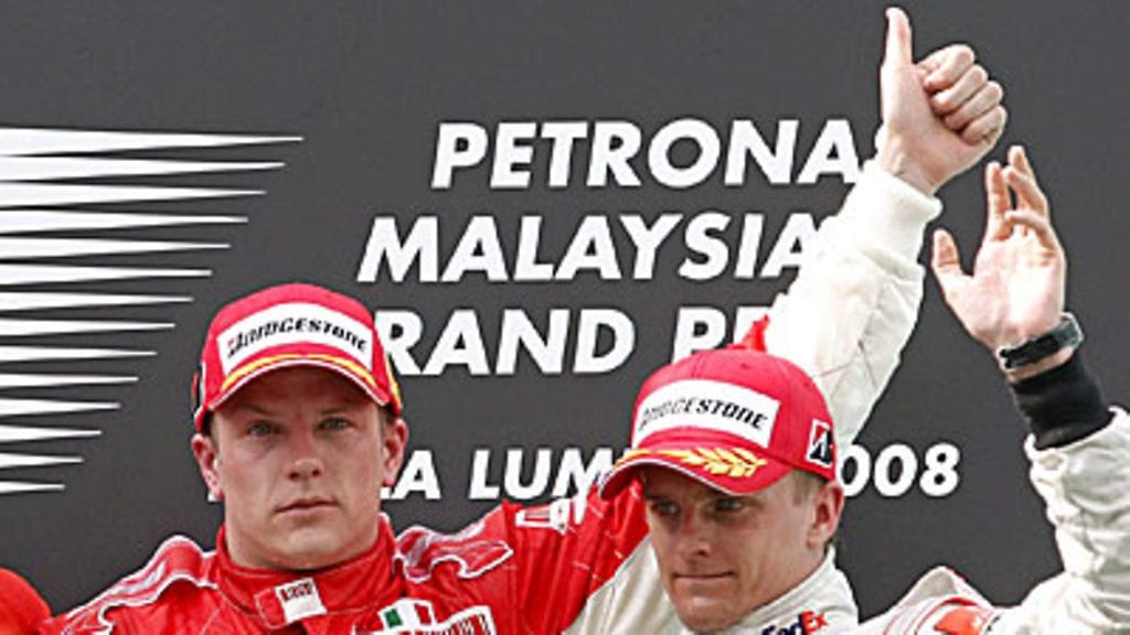 Kimi Räikkönen ja Kimi Räikkönen, kuva: KERIM OKTEN / Epa