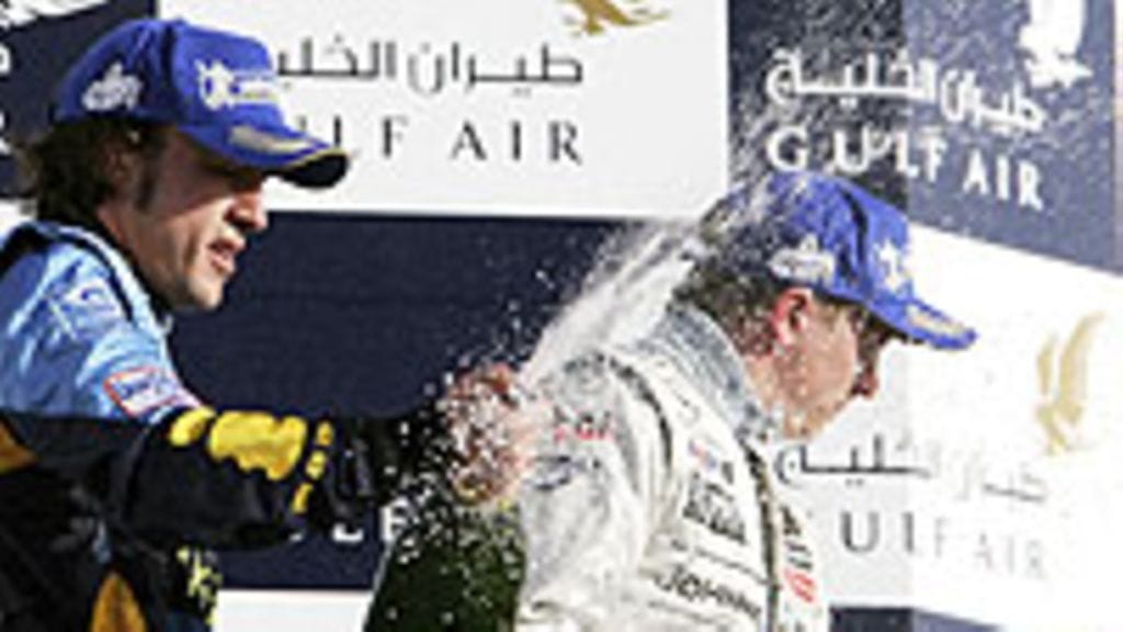 Fernando Alonso ja Kimi Räikkönen (Kuva: Clive Mason/Getty Images)