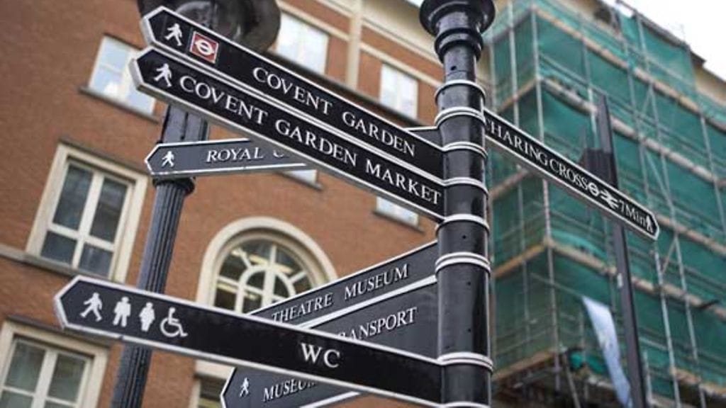 Lontoon kaduilla kulki 1800-luvulla keppostelija, jonka tempauksista kerrotaan tarinaa vielä tänäkin päivänä. Kuvituskuva.