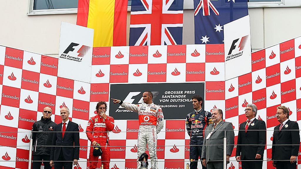 Lewis Hamilton korkeimmalla korokkeella Saksan GP:ssä.