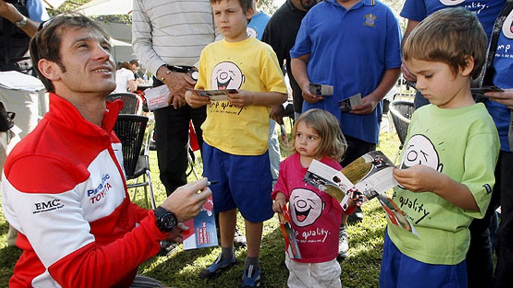 Jarno Trulli, kuva: EPA/ROLAND WEIHRAUCH