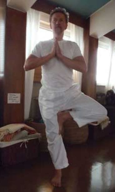 Martti löysi joogasta työn ja elämäntavan.