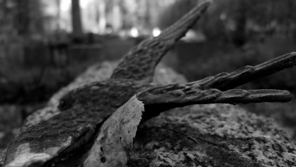 Harva tietää, mitä hautajaisten järjestämiseen kuuluu.