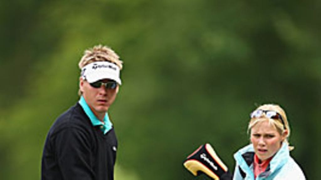 Roope Kakko ja caddie Minea Blomqvist, kuva: Michael Steele/Getty Images
