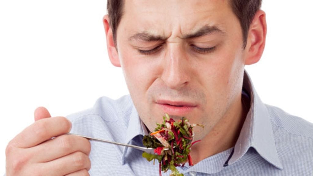 Kiinalainen ravinto-oppi herättää ennakkoluuloja, vaikka oikeasti lautanen täytetään muilla kuin iduilla. Kuvituskuva.