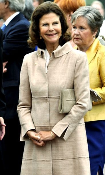 Ruotsin kuningatar Silvia vieraili ruotsinkielisessä Svenska samskolanin lastentarhassa Tampereella 26. elokuuta 2009. Kuva: Lehtikuva/Matti Björkma