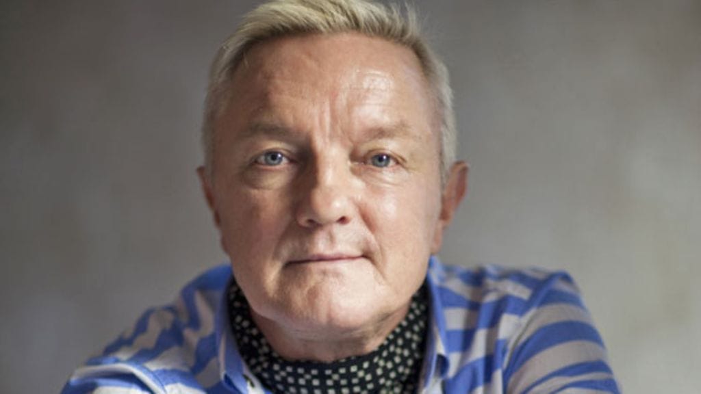 Hannu Väisäsen kahdesta kirjasta on suunnitteilla näytelmä.