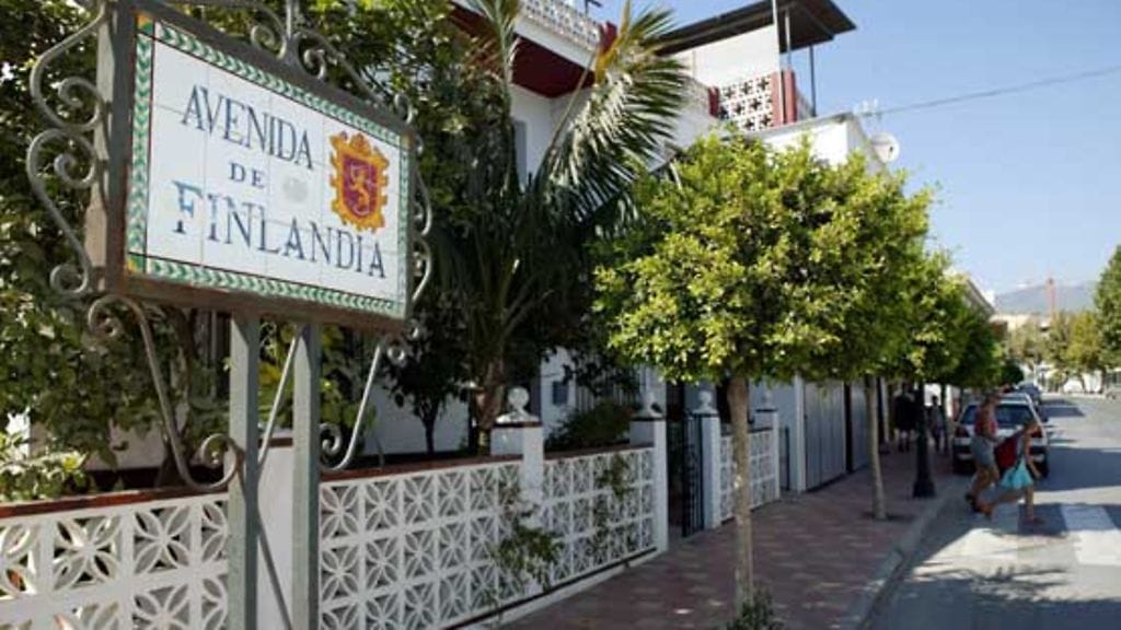 Fuengirolasta löytyy Suomen nimikkokatu.