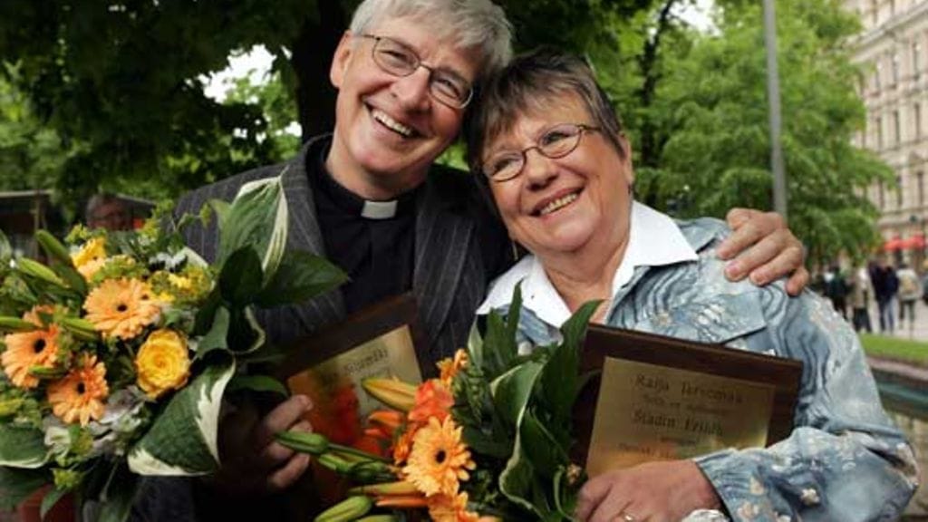 Vuoden 2005 Stadin Kundi Esa Siljamäki ja Friidu Raija Tervomaa.