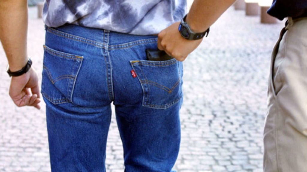 Varkaan voi yllättää valelompakolla.